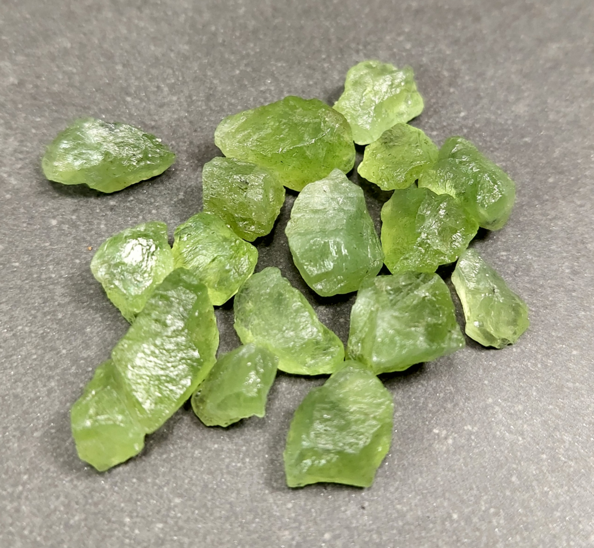Peridot - Krysolit,  Norsk