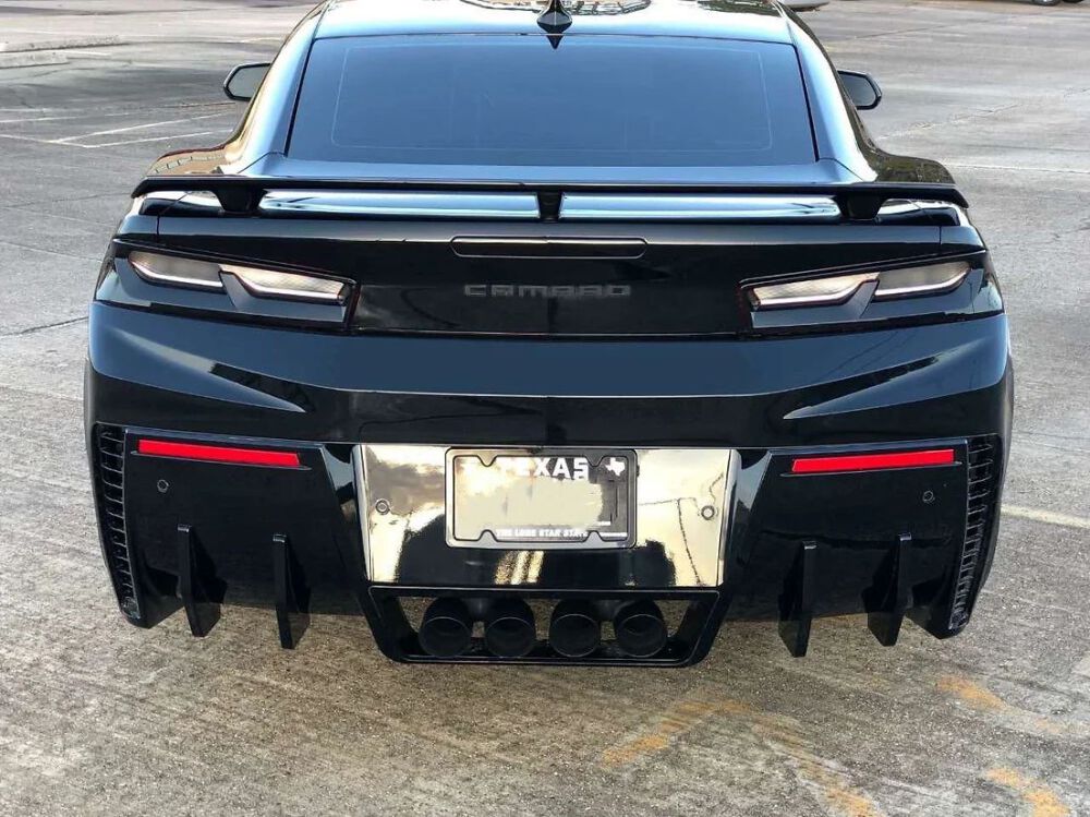 Bakstötfångar kitt  - Corvette Style (CAMARO 16-18) - 2