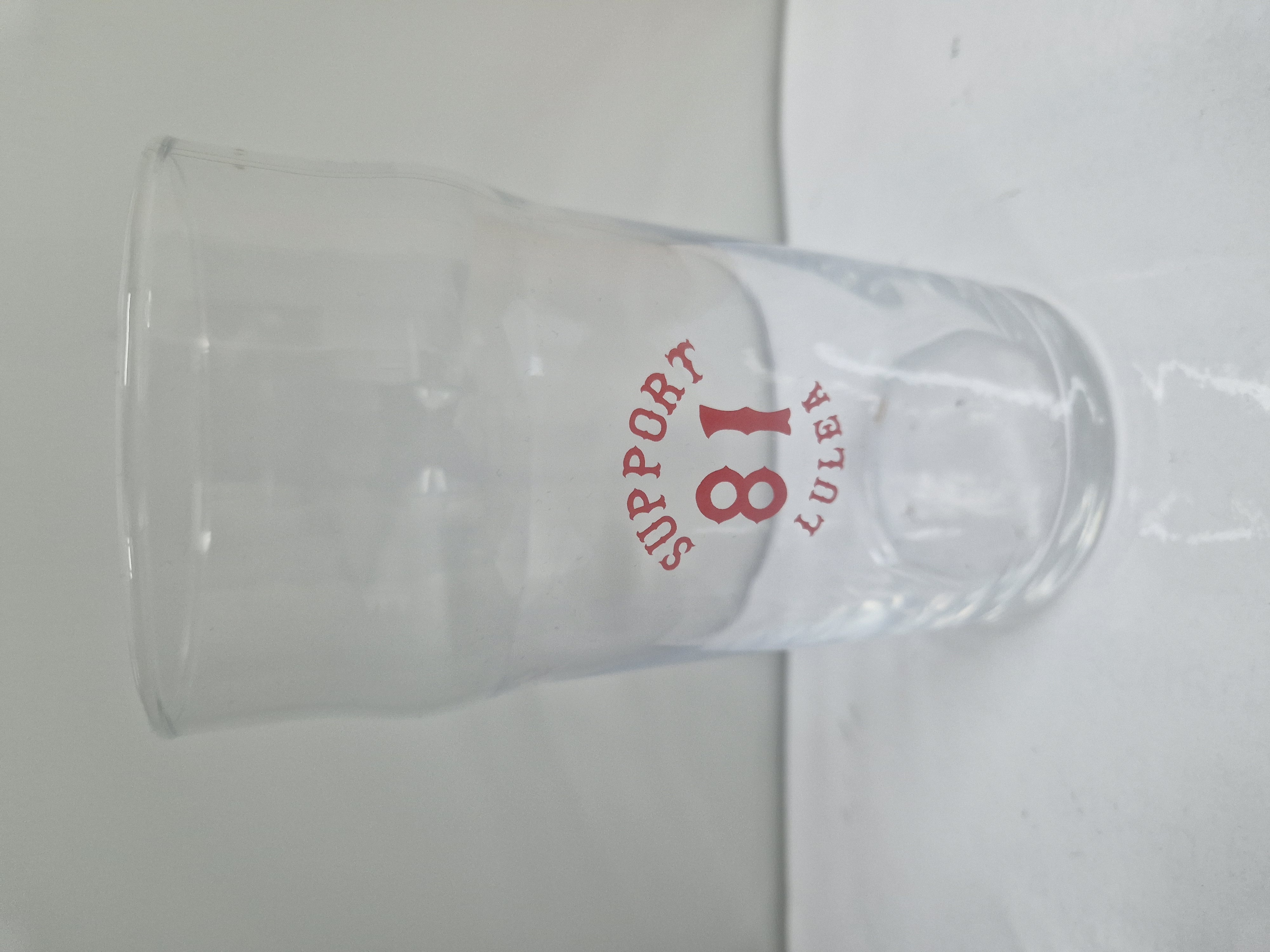 Glas