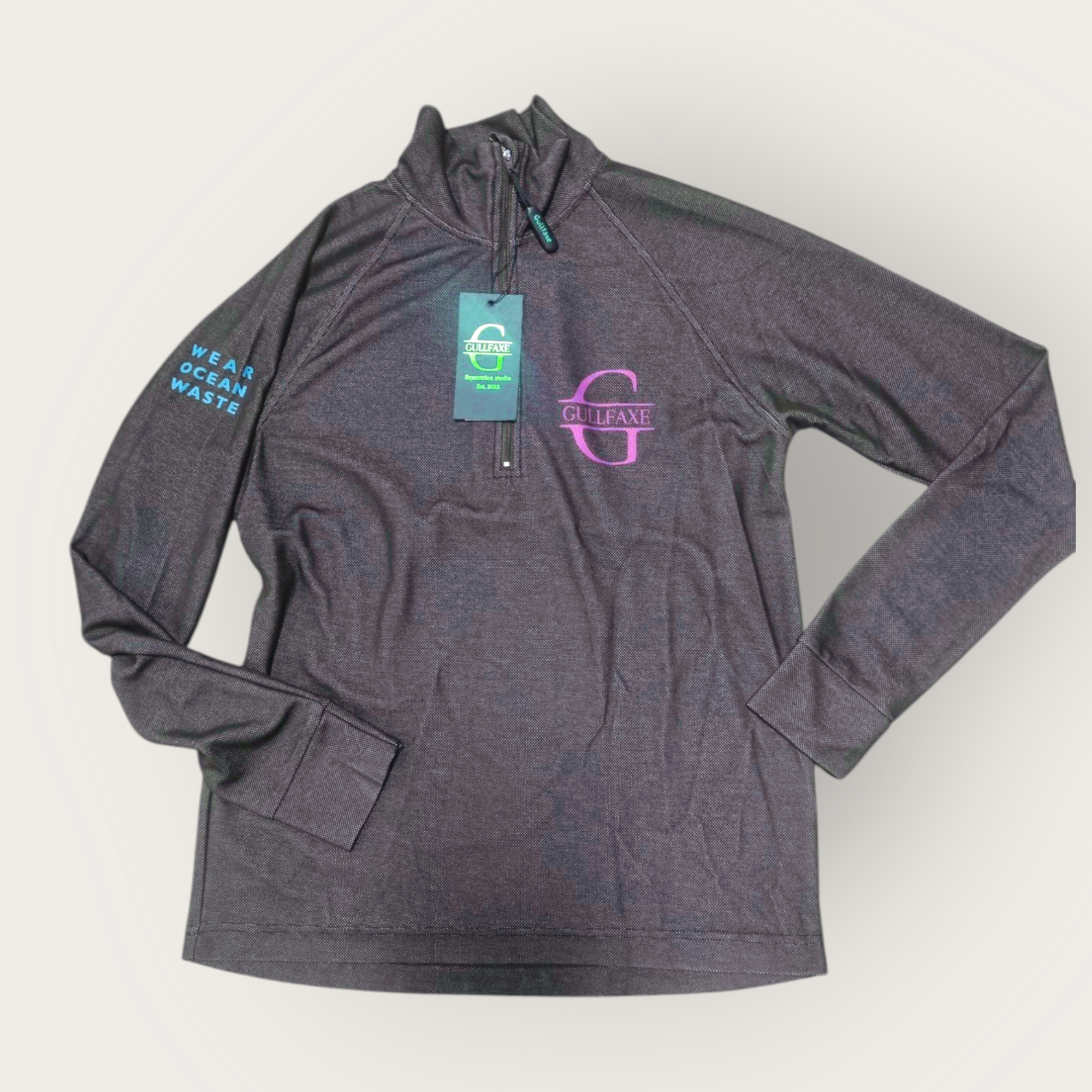 Wear ocean waste tecnical top
