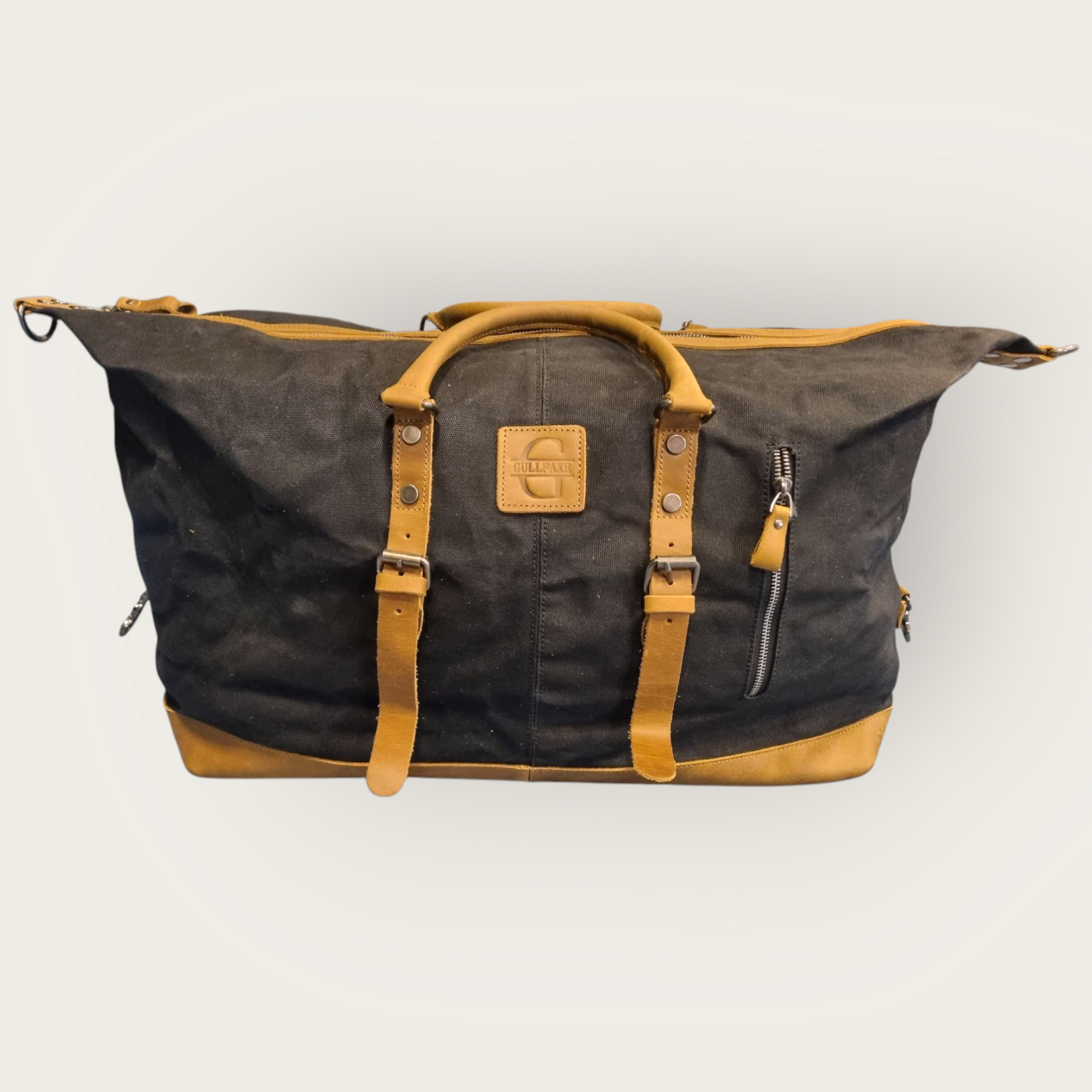 Waxed canvas duffelbag