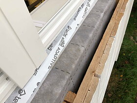 SITKO Vindus-/dørteip WINDOOR 65mm 25M.