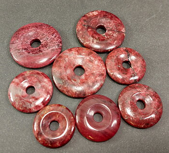 Norsk Röd Tulit -  Sten Donut /Ring form