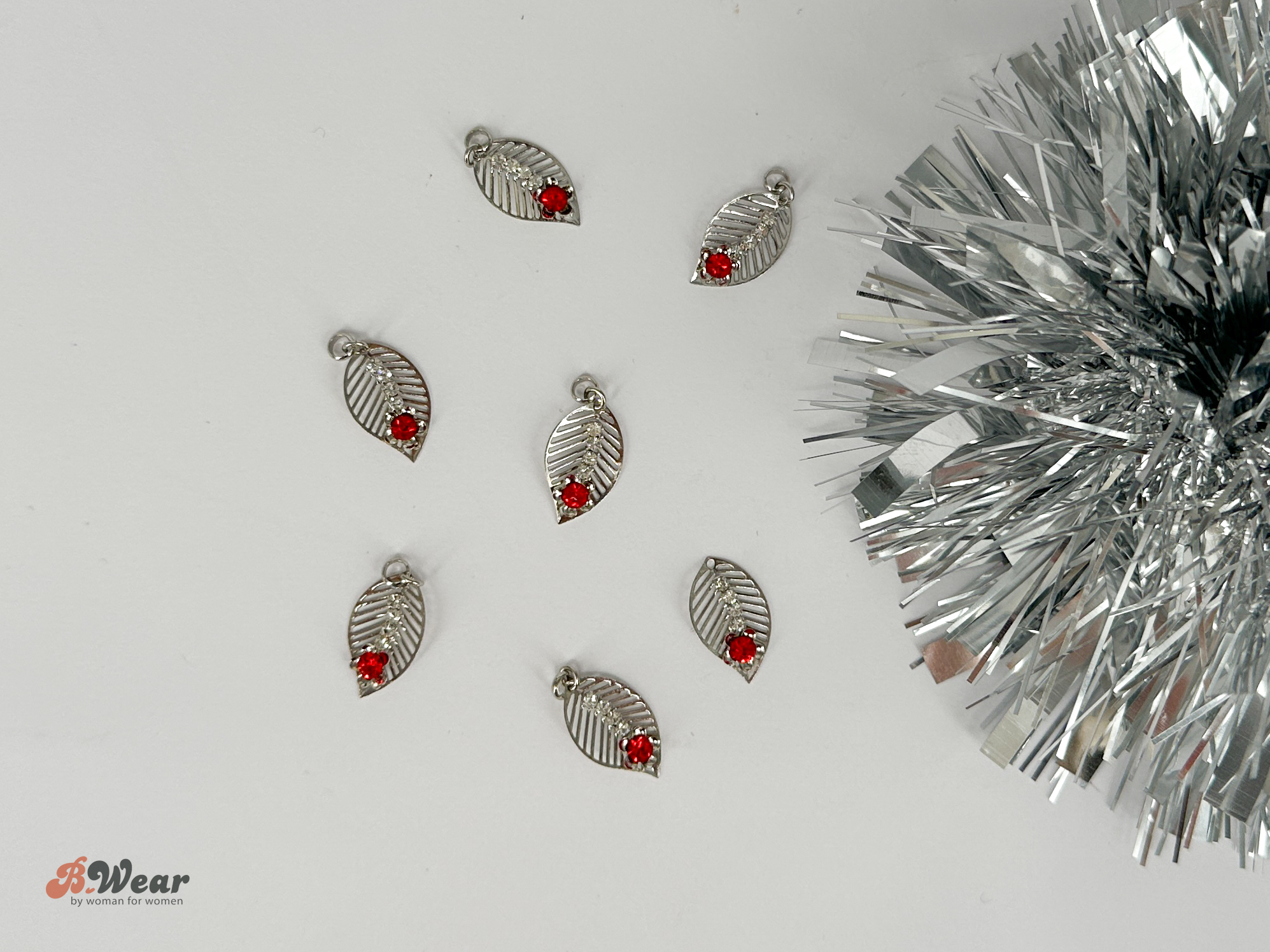 Decoration Silver leaf with white and red stones