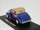 Ford Street Rod  1932  1:18   Road Legends