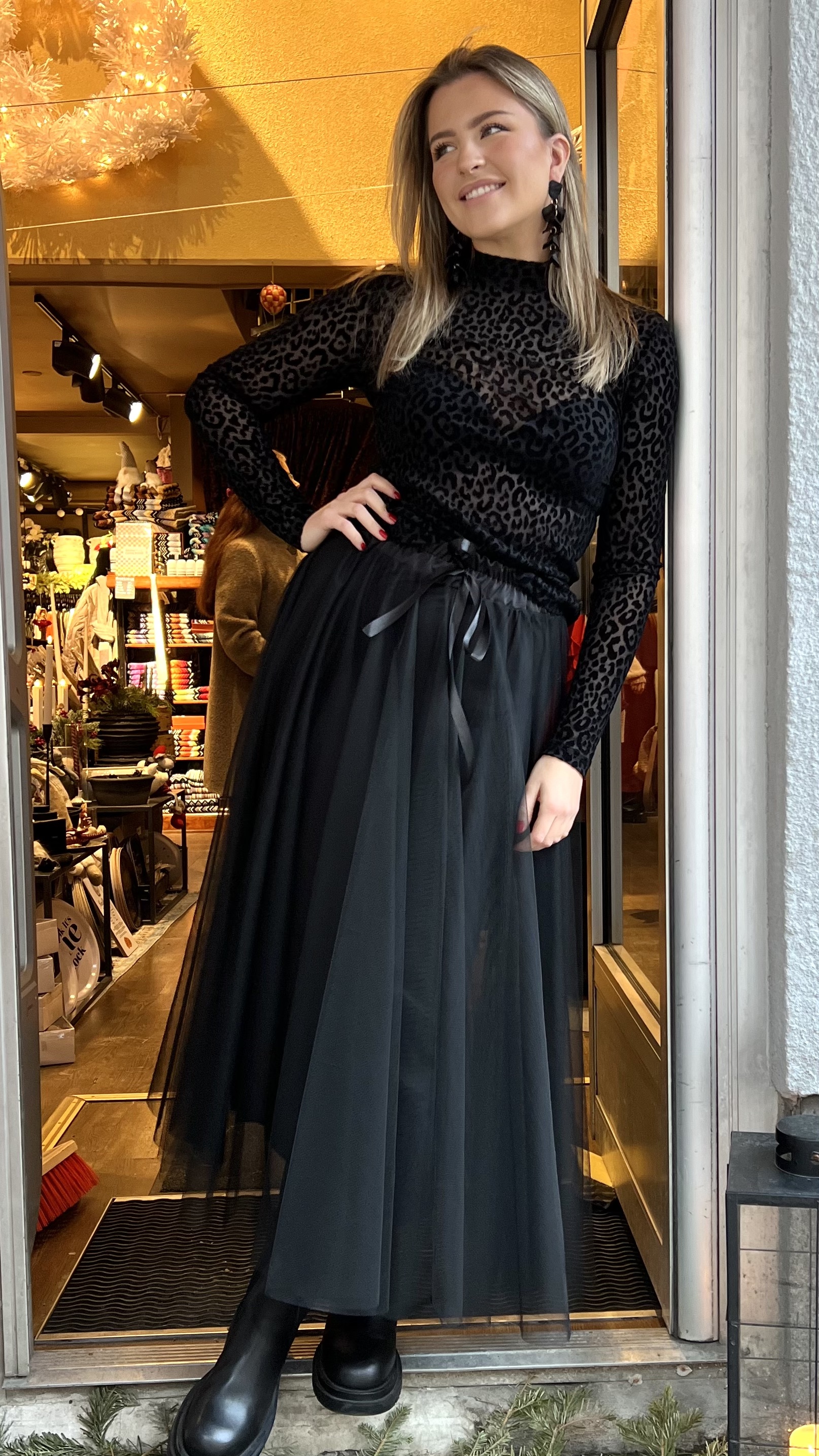 Joy Tyllkjol - svart - 2