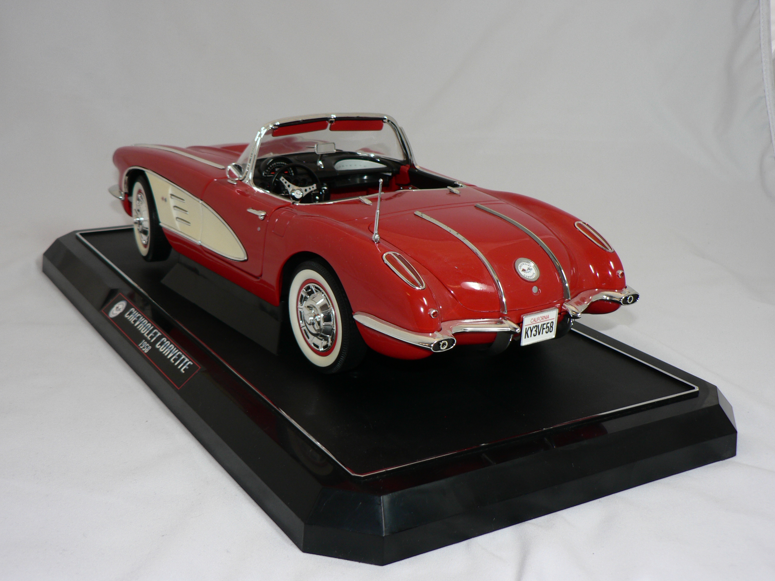 Chevrolet Corvette  -1958  1:12  Solido - 2