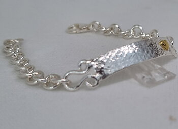 Armband i serien Älvkarleby  19,5 cm långt