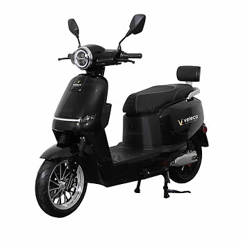 Sportig_svart_elmoped_med_imponerande_prestanda_och_stil_klass1_moped_Sparky