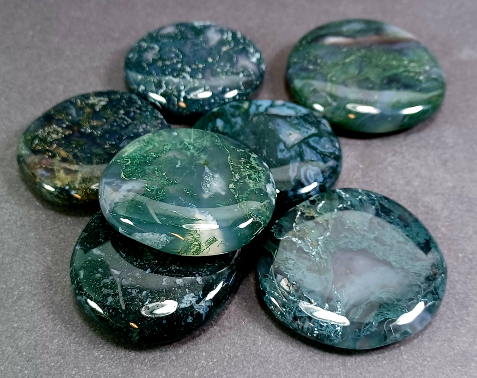 Palm Stone "No Worry Stone" - Mossagat