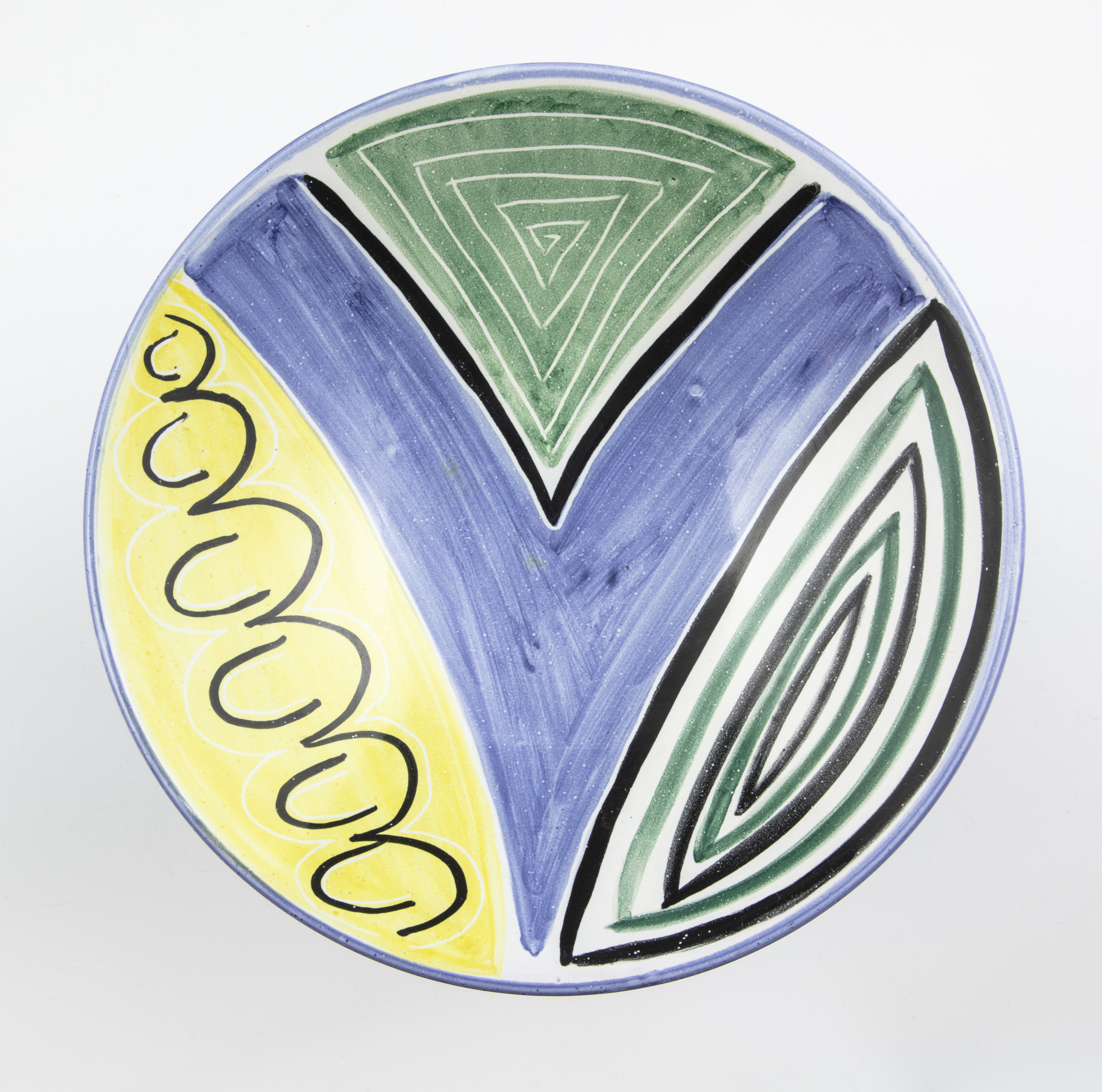 Bowl on foot - 3