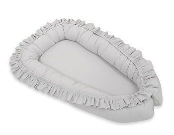 Premium Babynest Cocoon med volanger, Grå