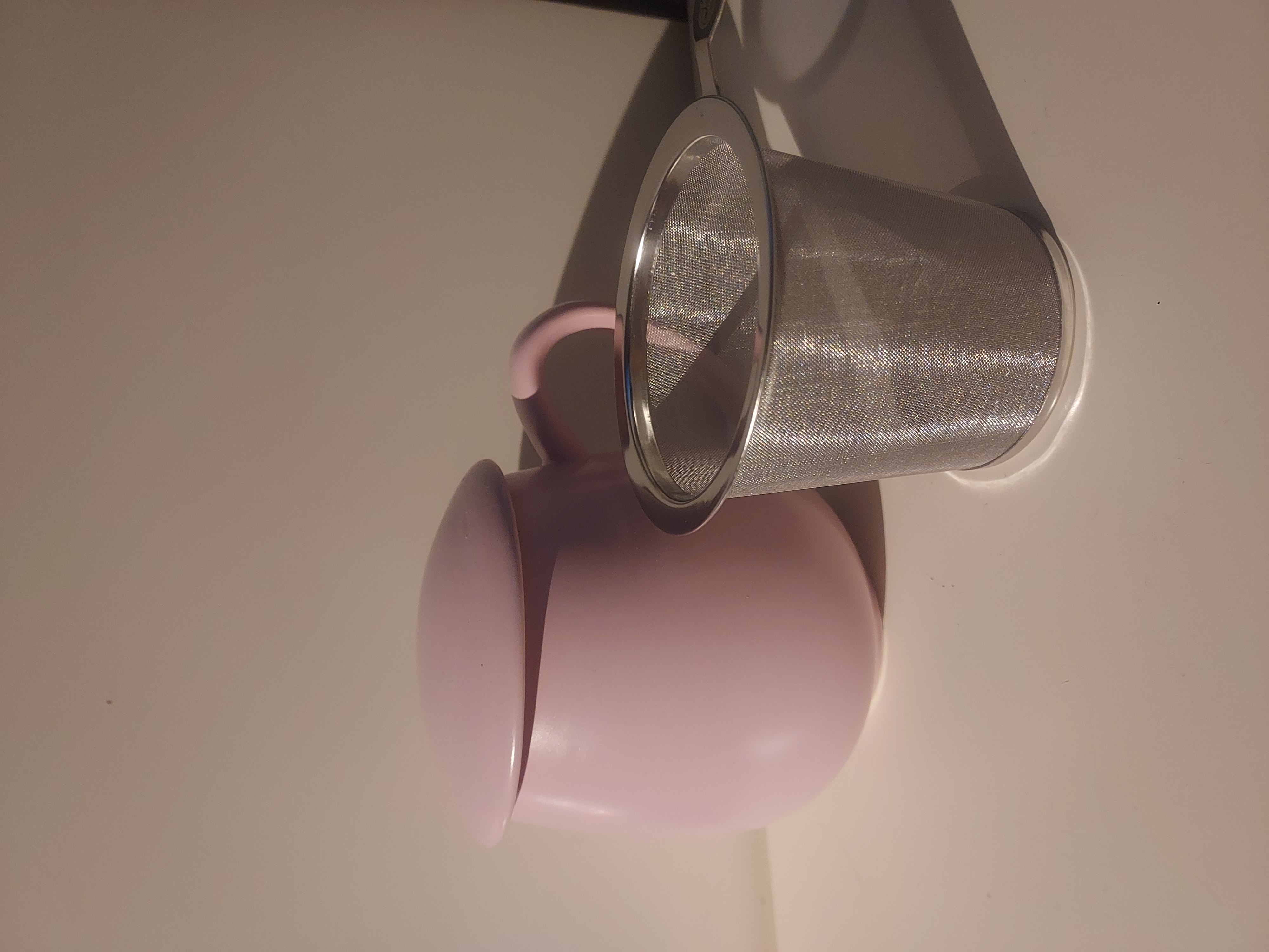 Keramikmugg ljusrosa med utagbar tesil 12x7cm