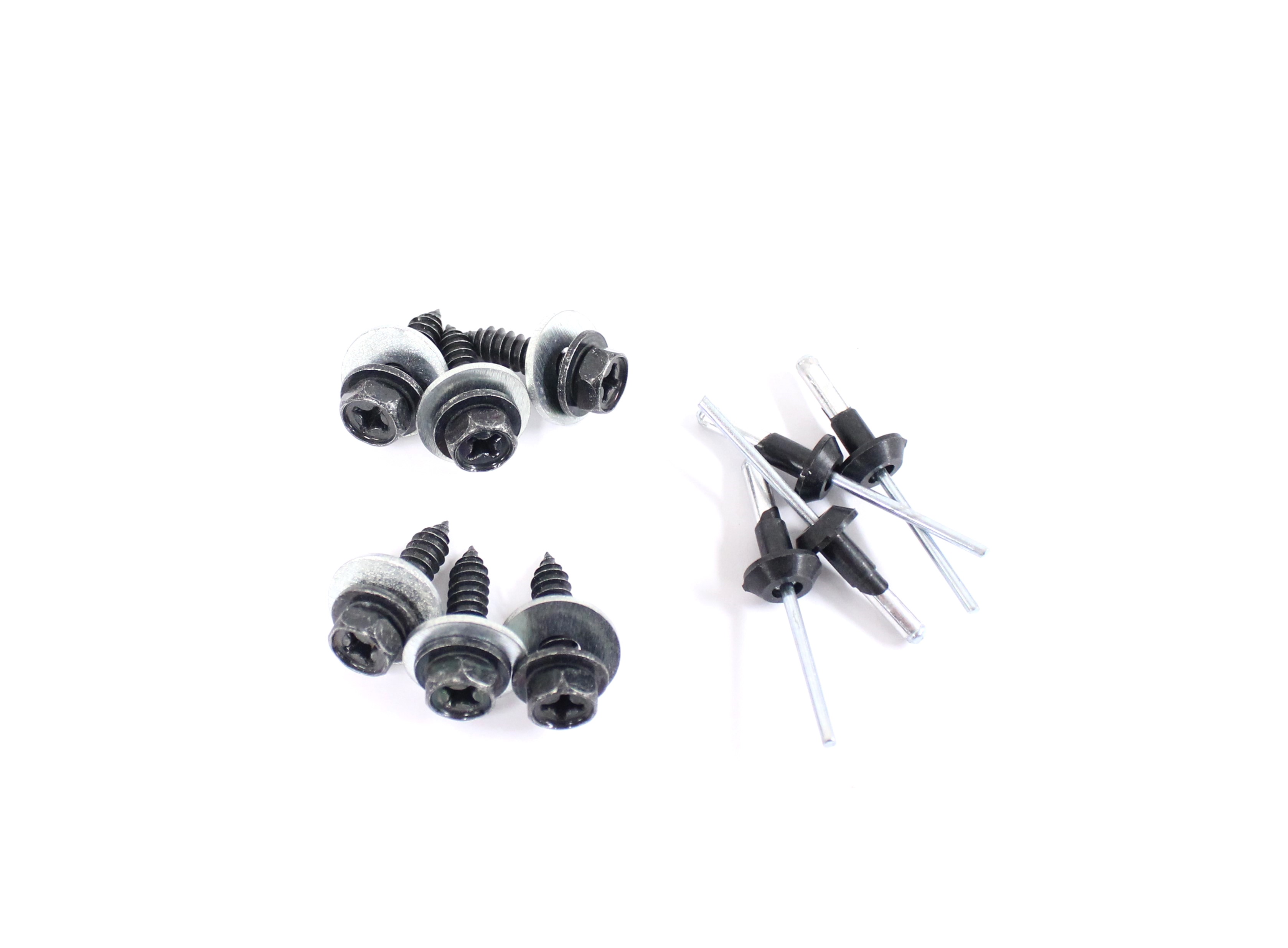Mounting kit, front mud flaps 740/940