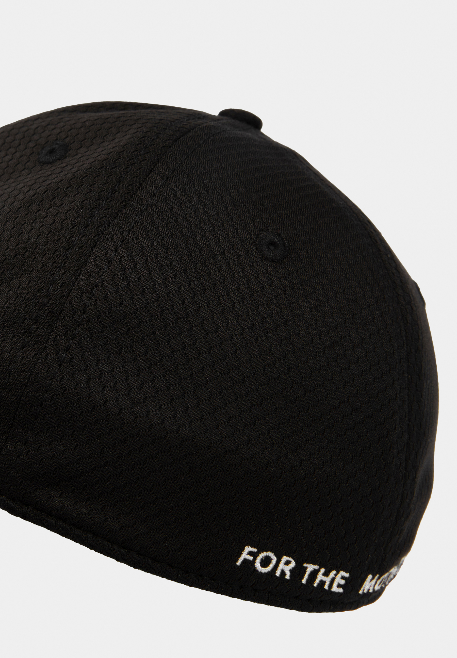 Bristol Fitted Cap  Black - 4
