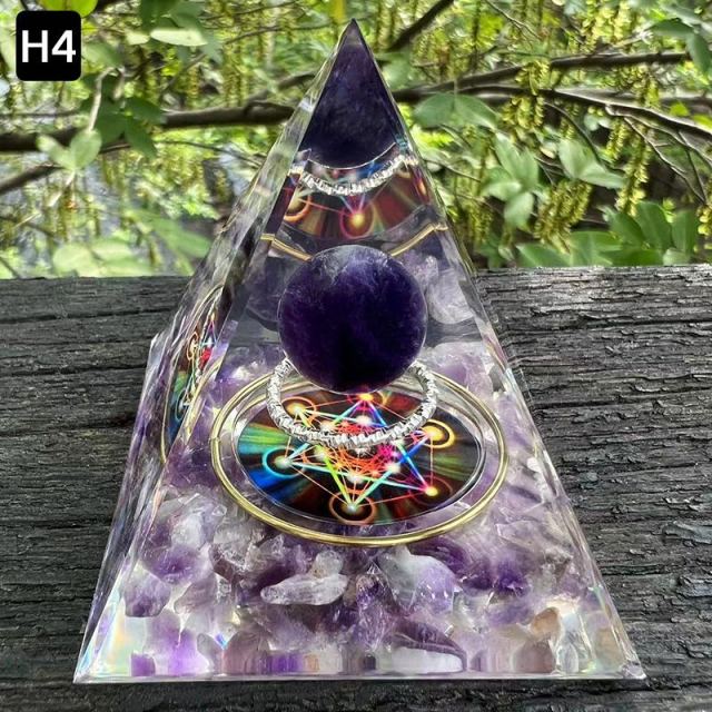 Lotus Orgonit Pyramider med 2 ringar och Klot - 4