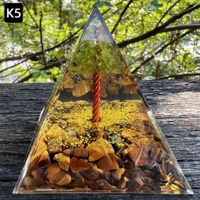Orgonit Pyramider med  Kristallträd  - 5