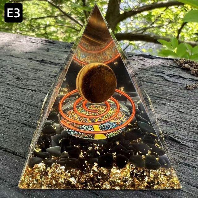 Orgonit Pyramider med Koppar Spiral /Klot - 3