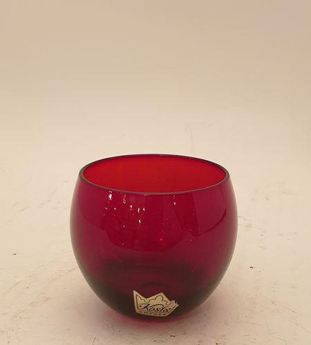 Snapsglas runt rött 1950-tal