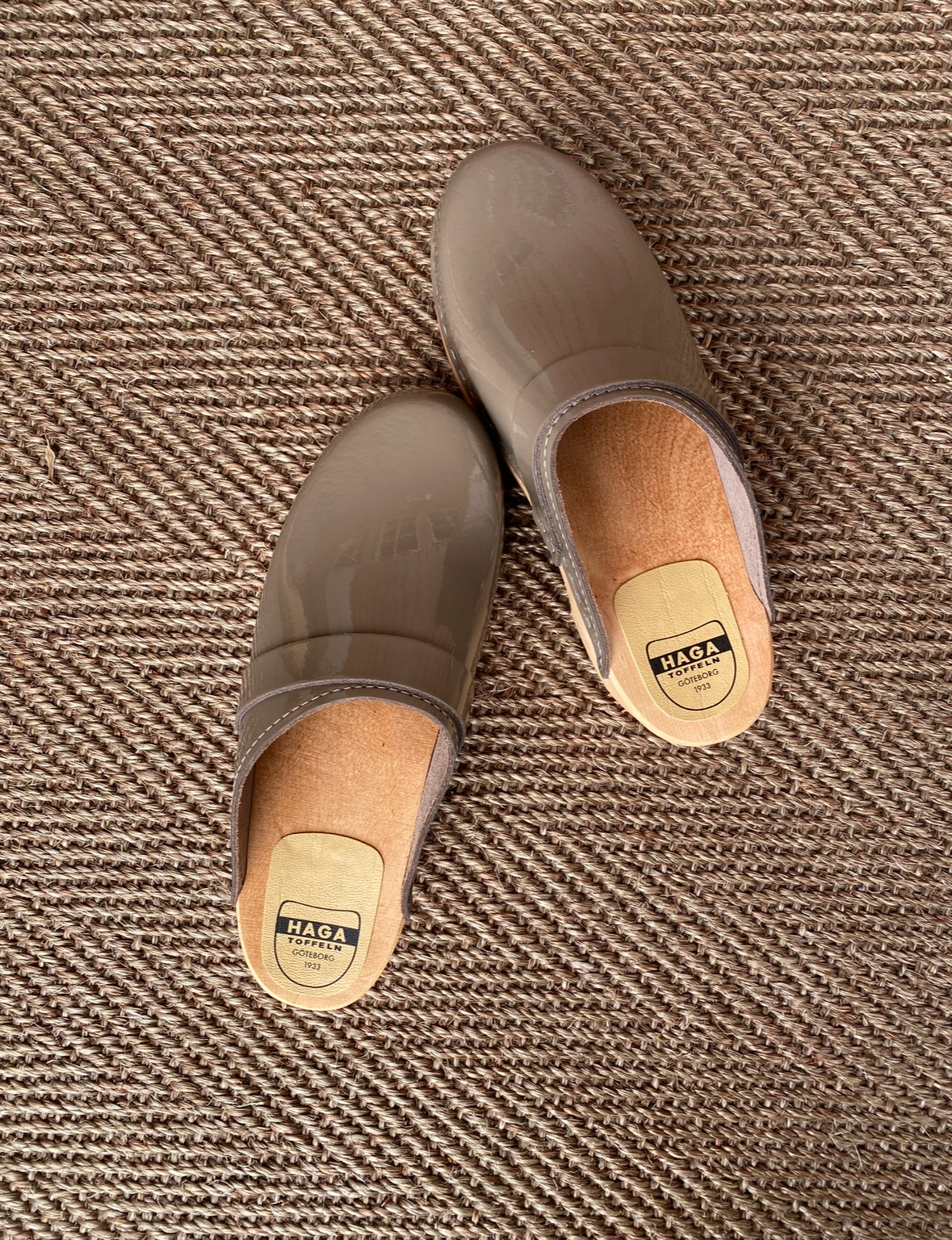 HagaToffeln - Clog Classic Taupe Patent - 2