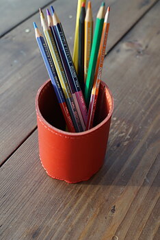 HagaToffeln - Pen Cup  Vegetable tanned leather