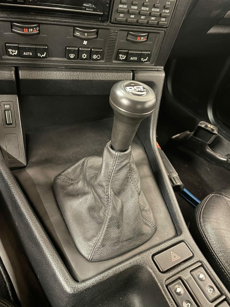 Retro "BMW" knob - 3