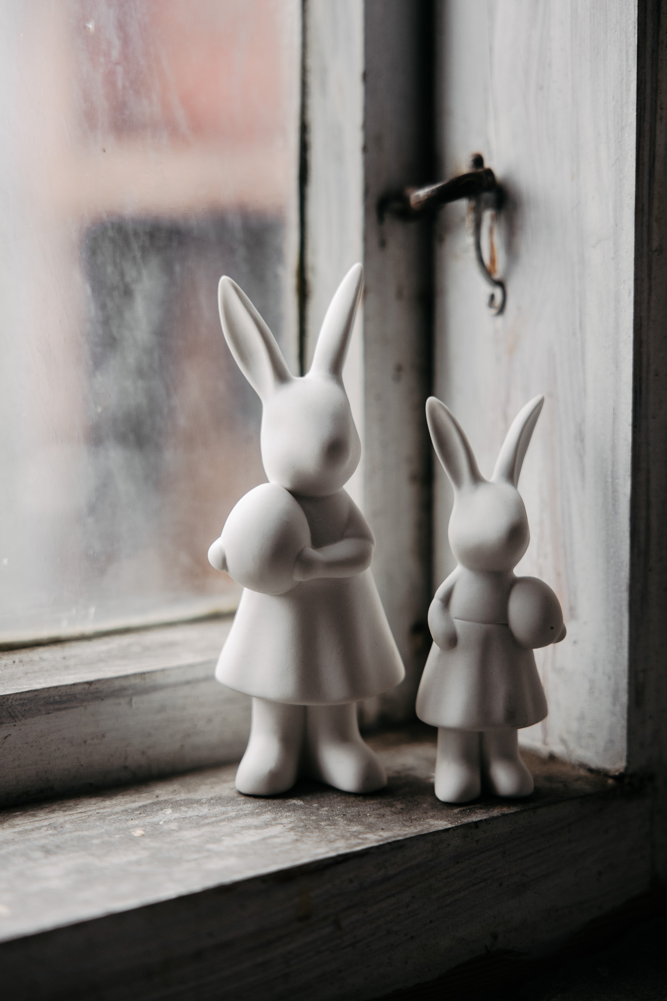 Alice - Rabbit - Hare - White Easter decoration - Large