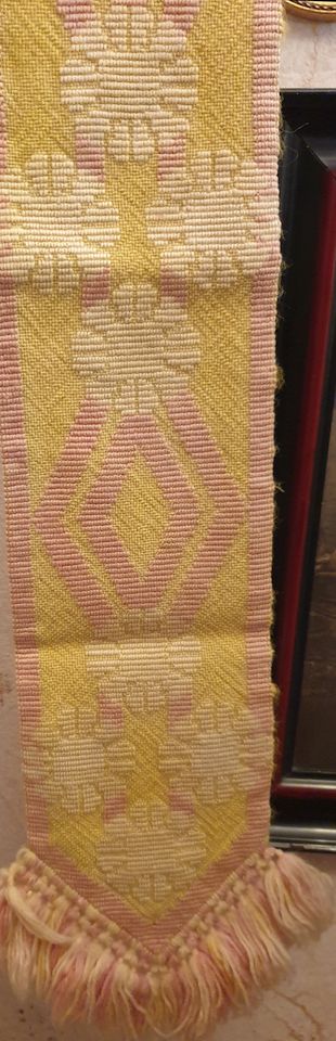 Spjällband vävt ylle rosa gul vit 1910-tal