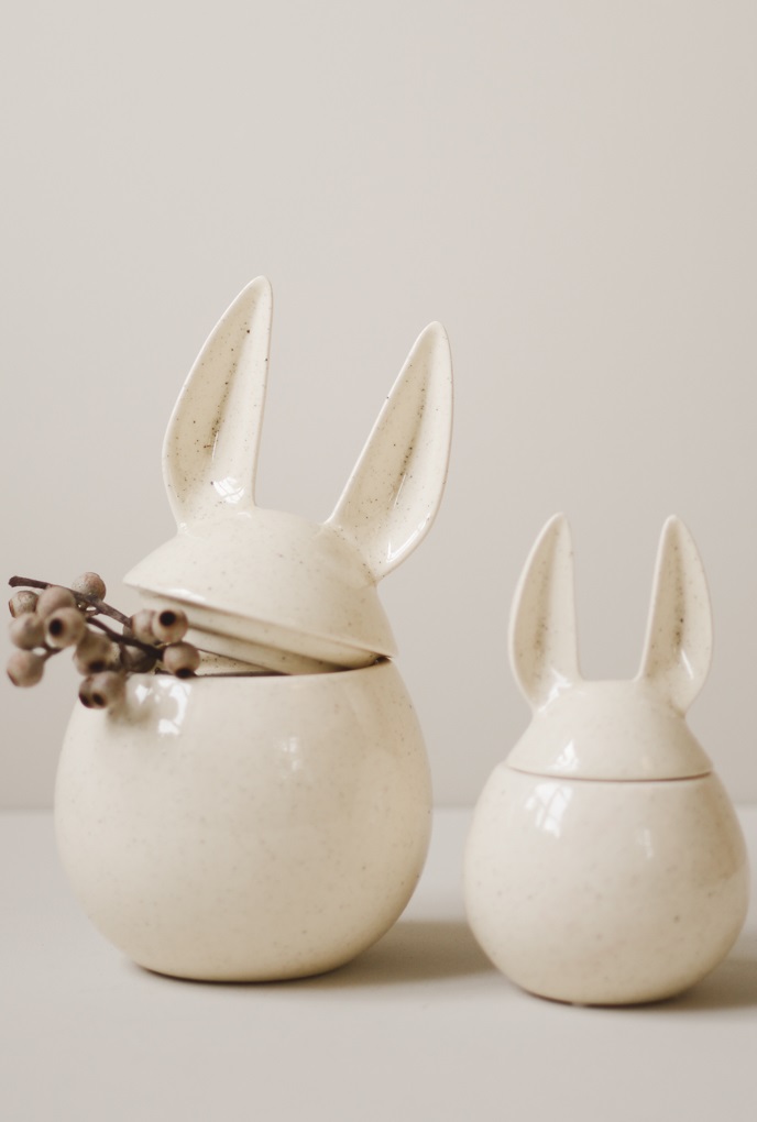 Eating Rabbit - Påskägg - Skål med lock - Kanin - Hare - Vanilla - Large - DBKD - 8