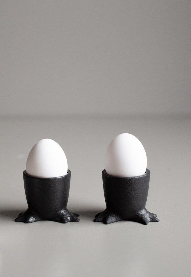 Egg cup with feet - Walking Egg Cup - Cast Iron - Ceramic - DBKD