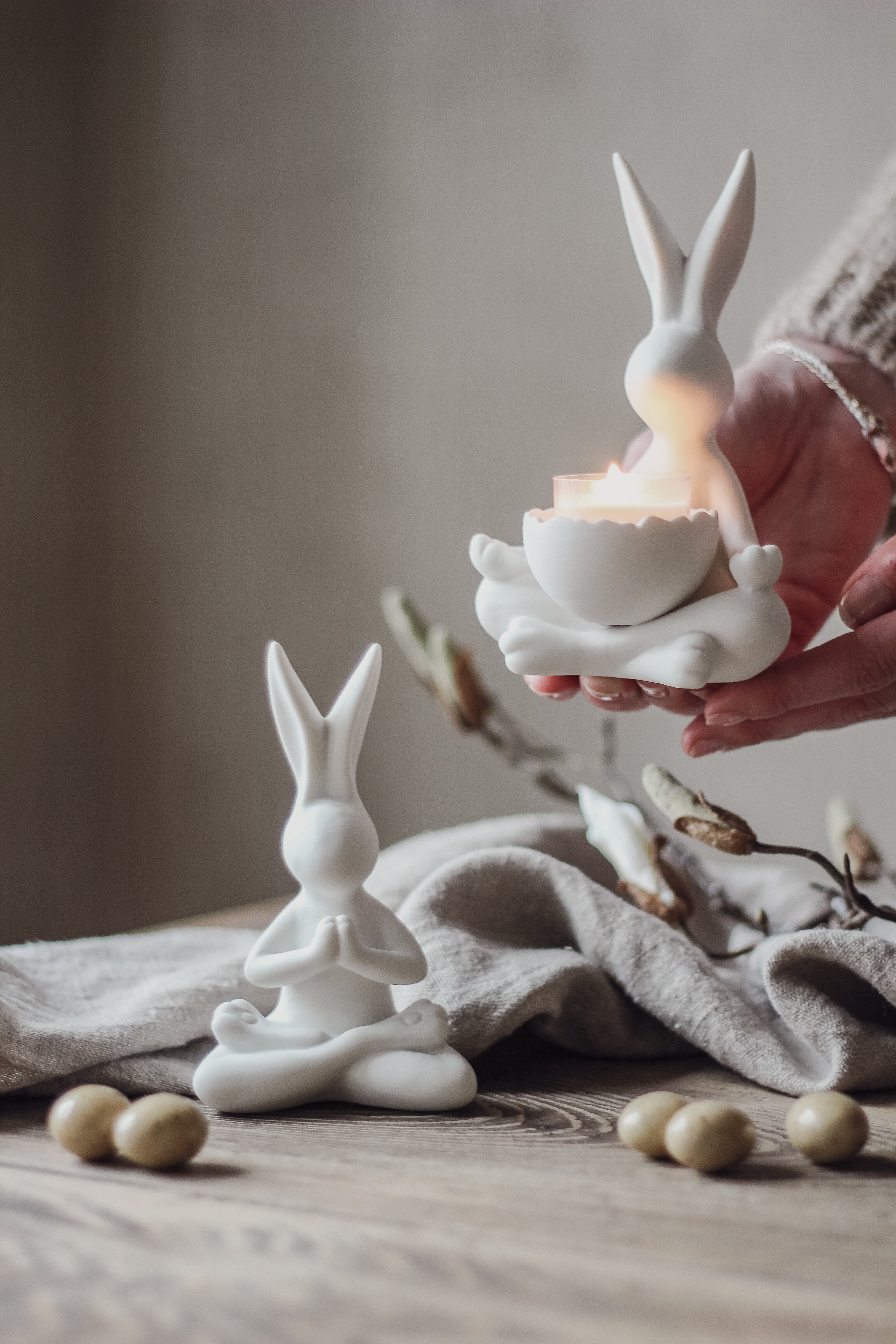 Kanin - Hare - Yoga Bunny - Påskdekoration - Vit - Keramik - 15 cm - 4