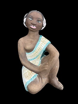 Upsala Ekeby UE 4355 "seated woman" Mari Simmulson