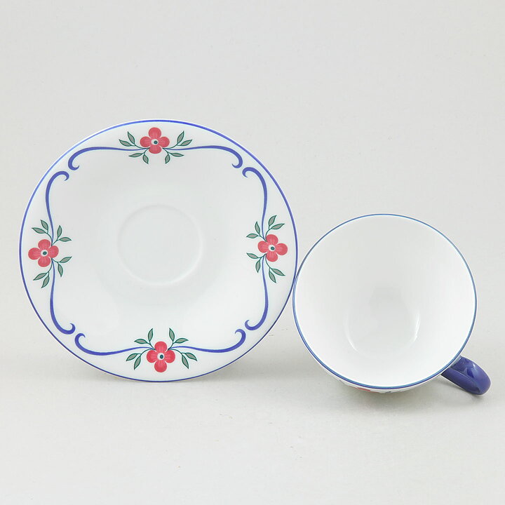 Pia Rönndahl (Sundborn 1993) Two Coffee Cups with Flower Decor 10,5 cm
