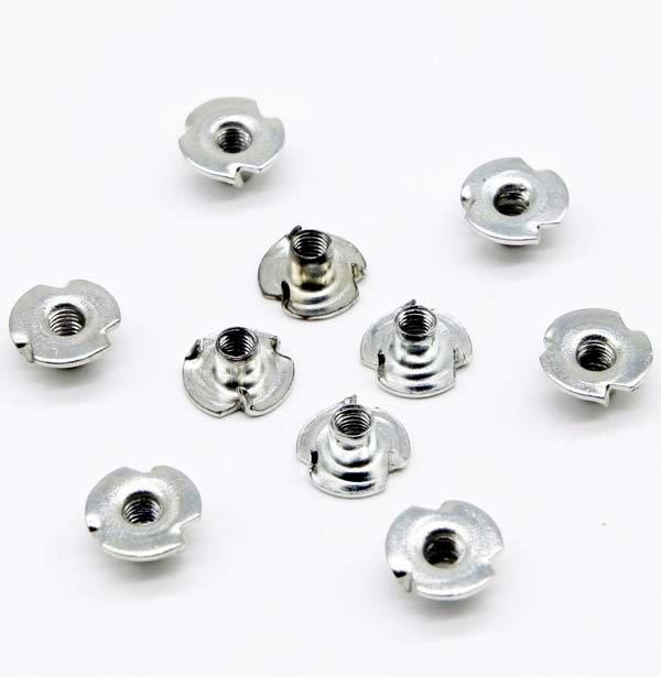 Inslagsmutter  M3  10st liten . ytterdiam 8mm HI