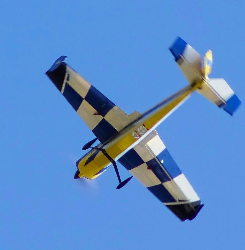 Extreme Flight Slick 580 EXP - Yellow/Blue 1.87m 74 inches - 2