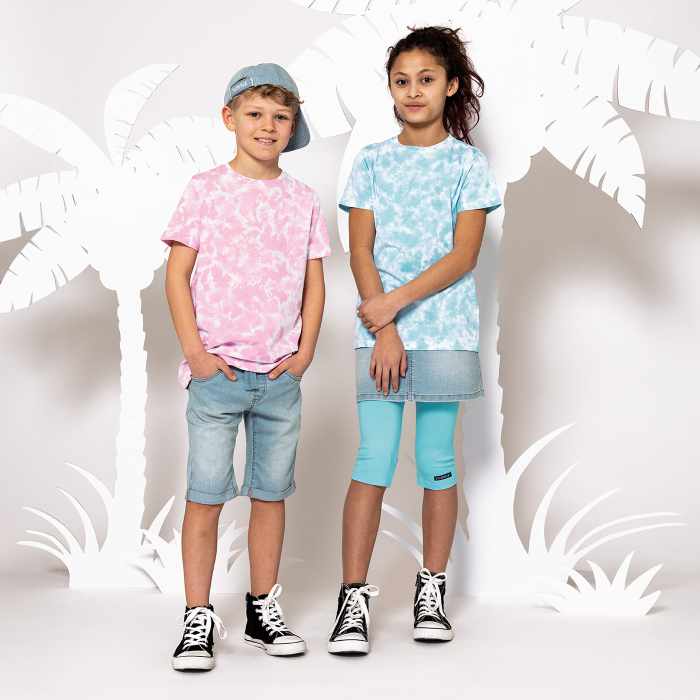 White stretch denim capris store