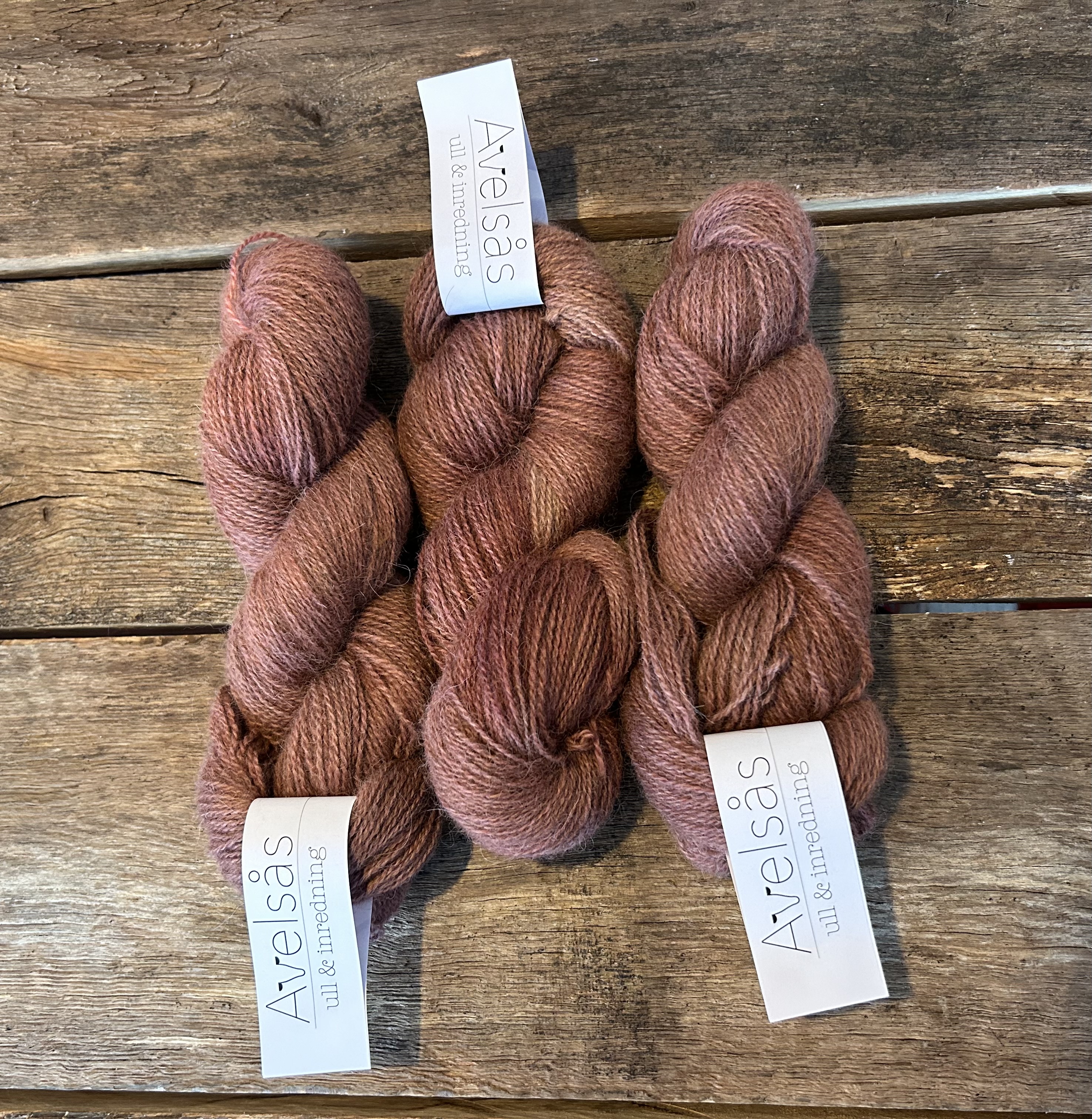 Alpaca yarn 2 strands Wine red
