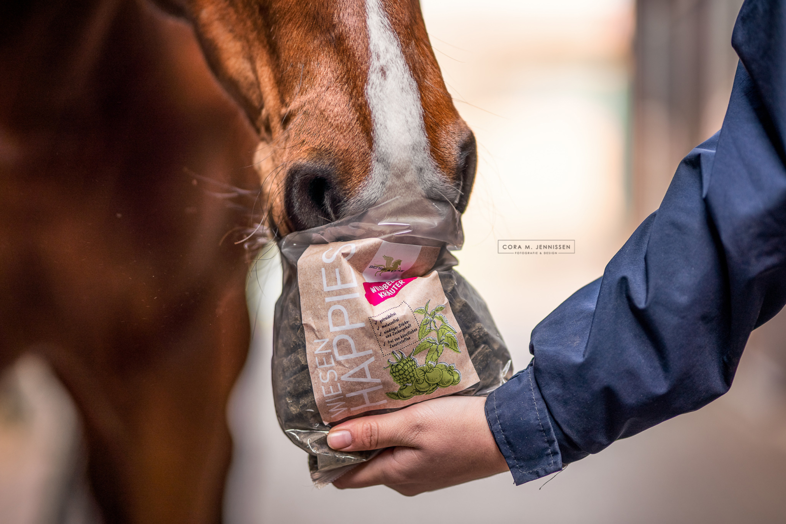 Parisol B&E Bense & Eicke Happies Wild Berry kornfri hestegodt med urter 1 kg - 2