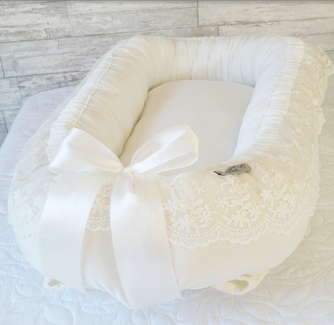 Babynest Bella vit sammet design 107