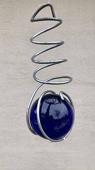 Blå Glaskula I Spiral