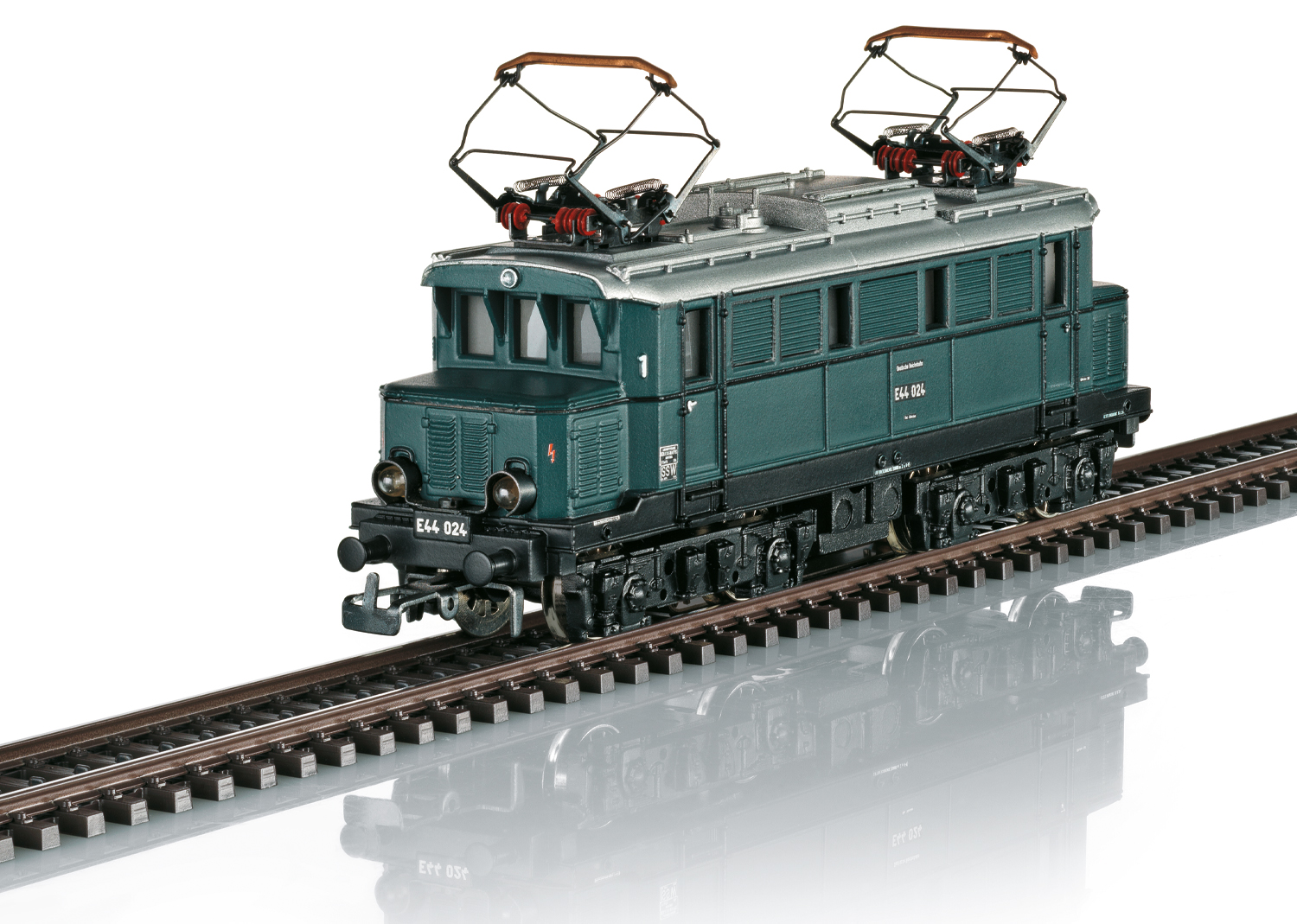 Class E 44 Electric Locomotive