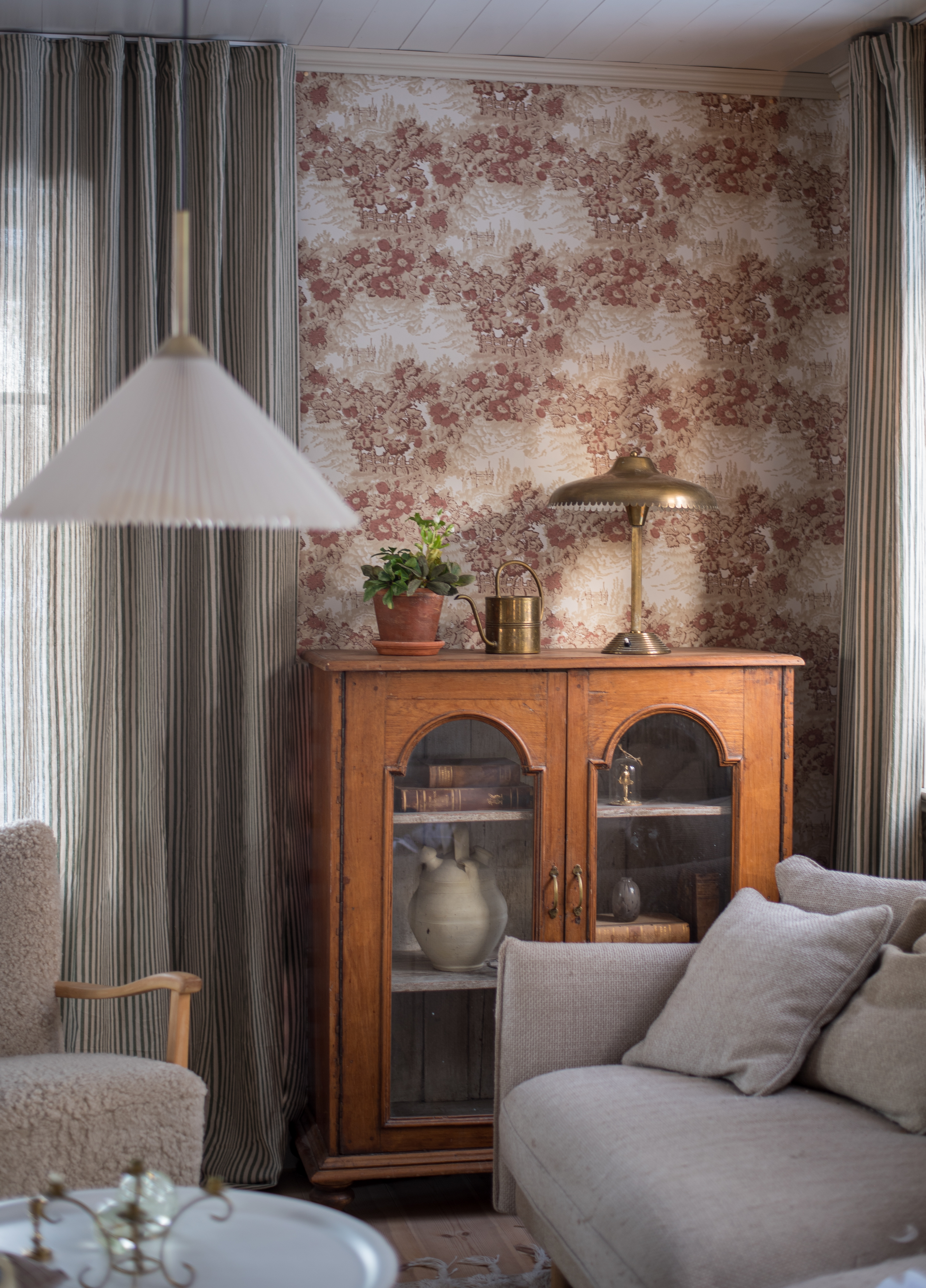 Modern Classics II 355-68  Slottstapet - 2
