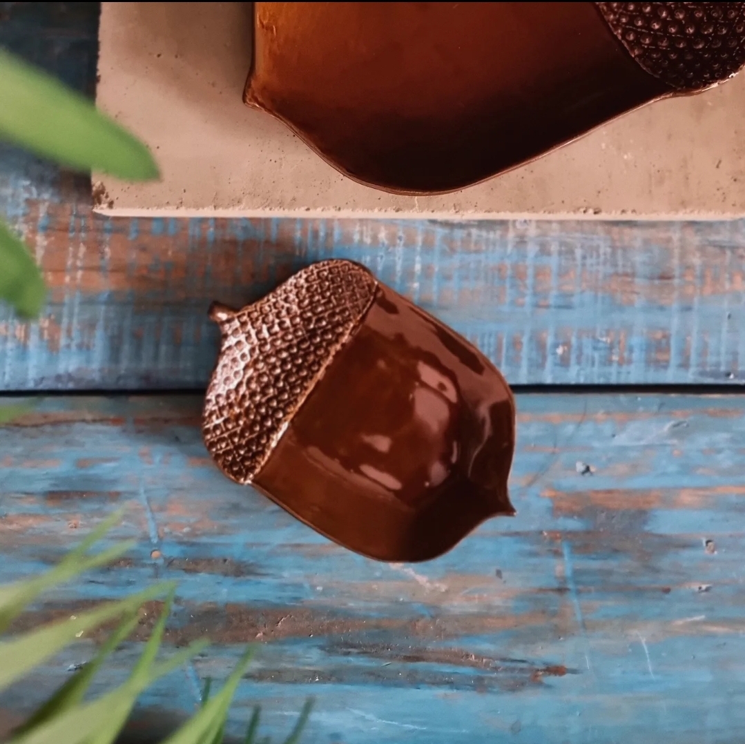 Minifat - Brown Acorn