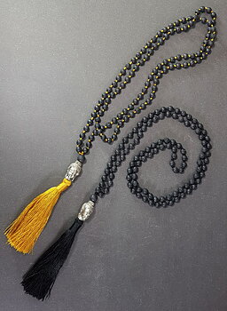 Mala halsband - Lavasten pärlor med Buddha och Tofs