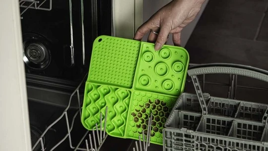 Eat Slow Live Longer Lick Mat Dimensions Rectangle - 4