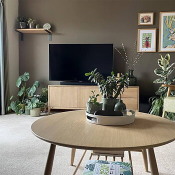 Drab - Living Room