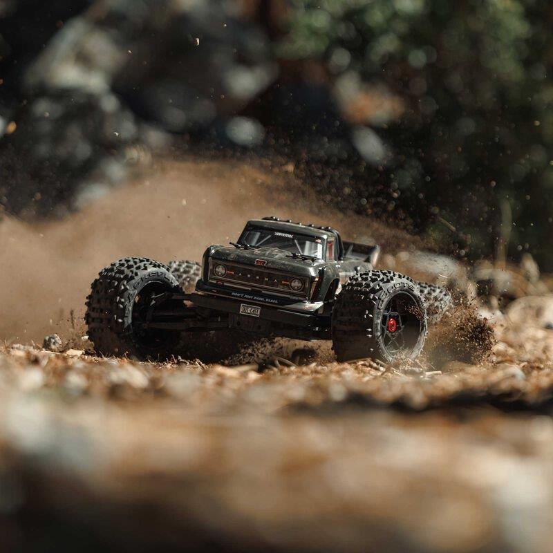 ARRMA 1/10 OUTCAST 4X4 4S V2 BLX Stunt Truck RTR, Gunmetal - 7