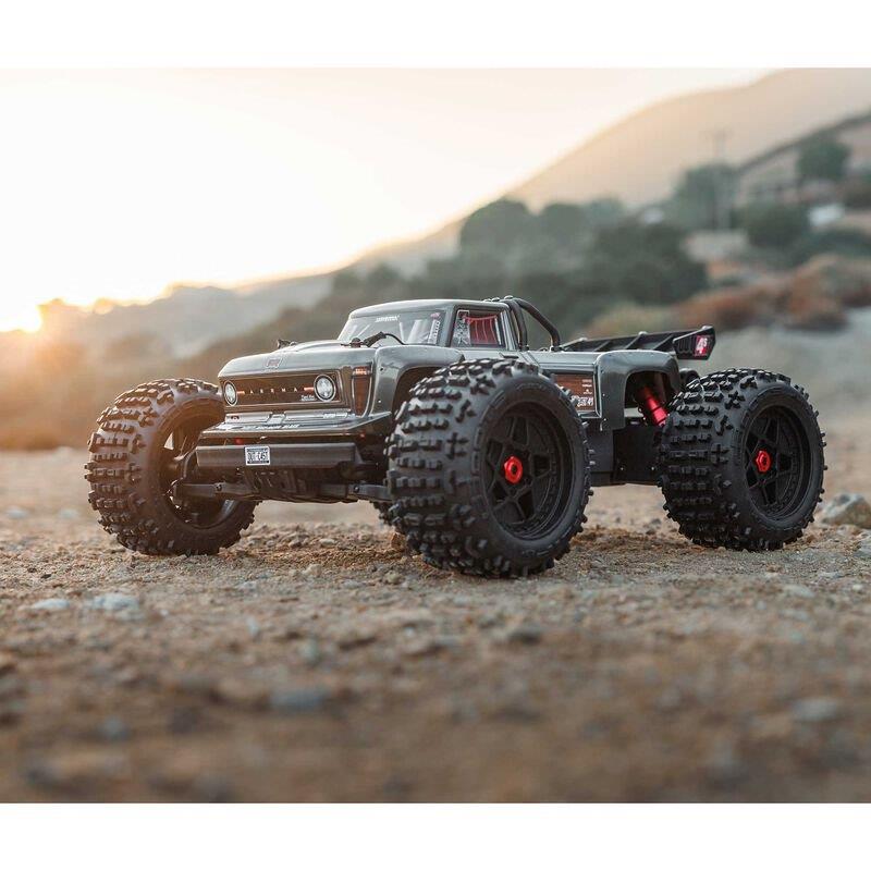 ARRMA 1/10 OUTCAST 4X4 4S V2 BLX Stunt Truck RTR, Gunmetal - 3
