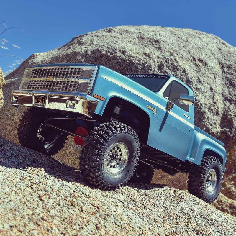 AXIAL 1/10 SCX10 III Pro-Line 1982 Chevy K10 4X4 Rock Crawler Brushed RTR - 4