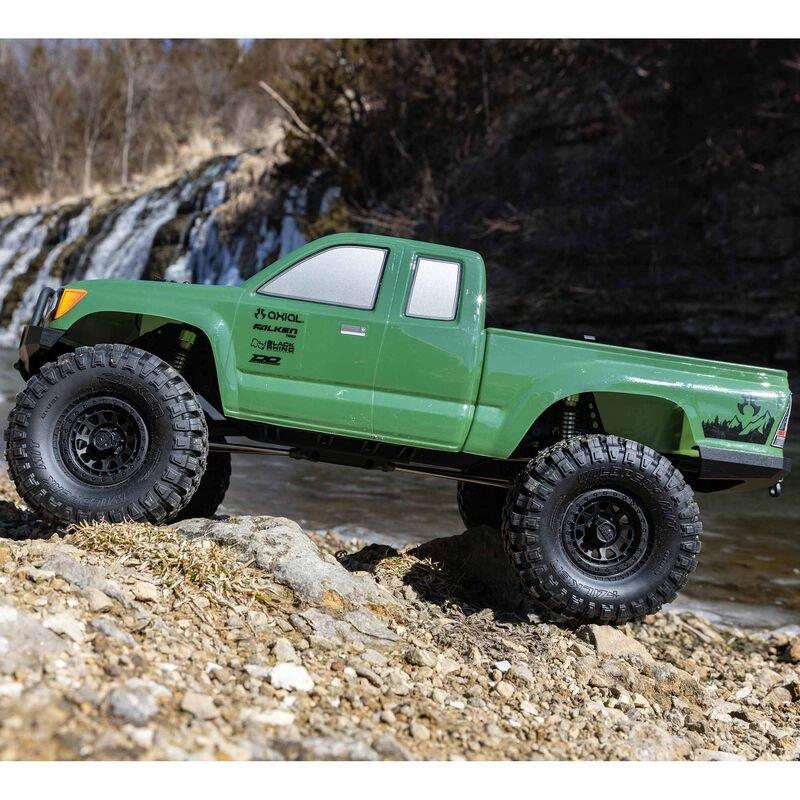 AXIAL 1/10 SCX10 III Base Camp 4X4 Rock Crawler Brushed RTR, Green - 20